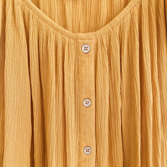 Forever 21 Gold Blouse Small - Picture 2 of 4